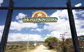 Flat para 6 pessoas no Condomínio Monte Castelo Mod 4 Flat 1B